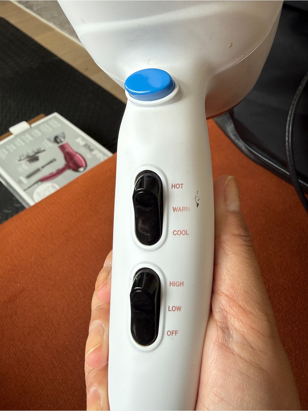 Conair Double Ceramic Ionic Hair Dryer - Picture 3 of 6